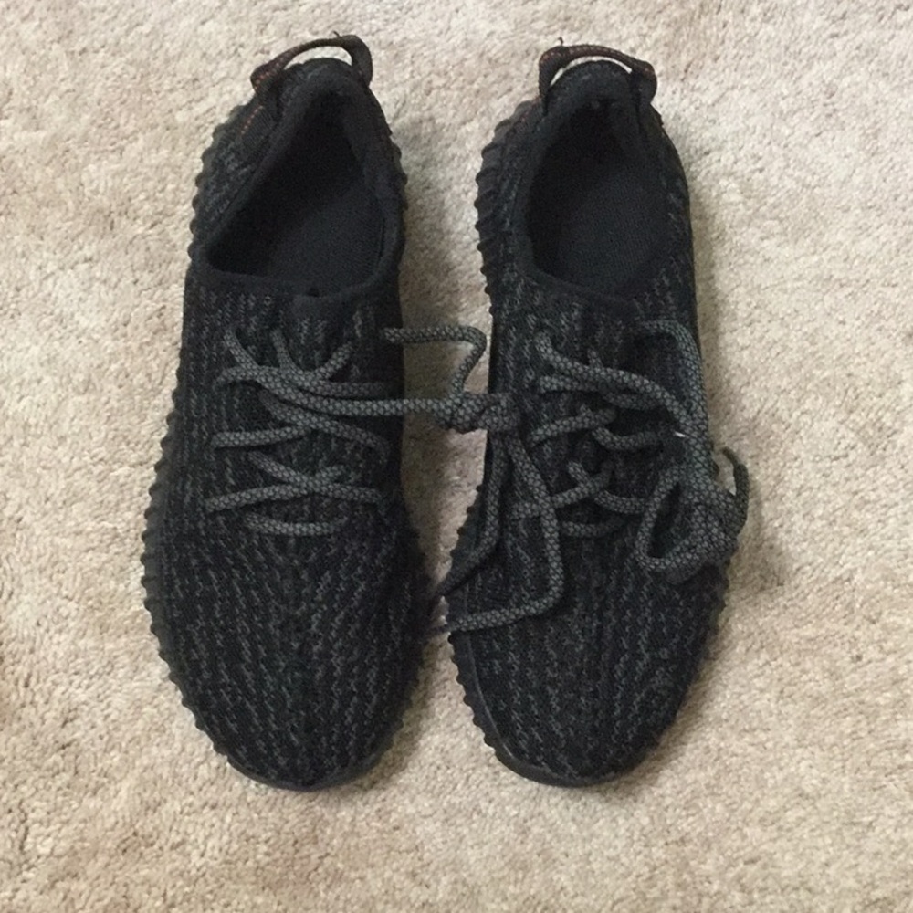 Fake Yeezys Pirate Black